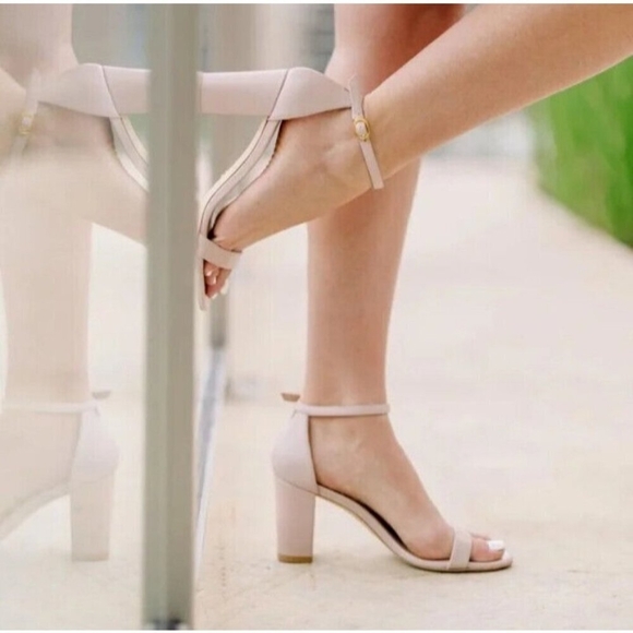 Nearly Nude Stuart Weitzman heels Size 7M - Picture 2 of 11